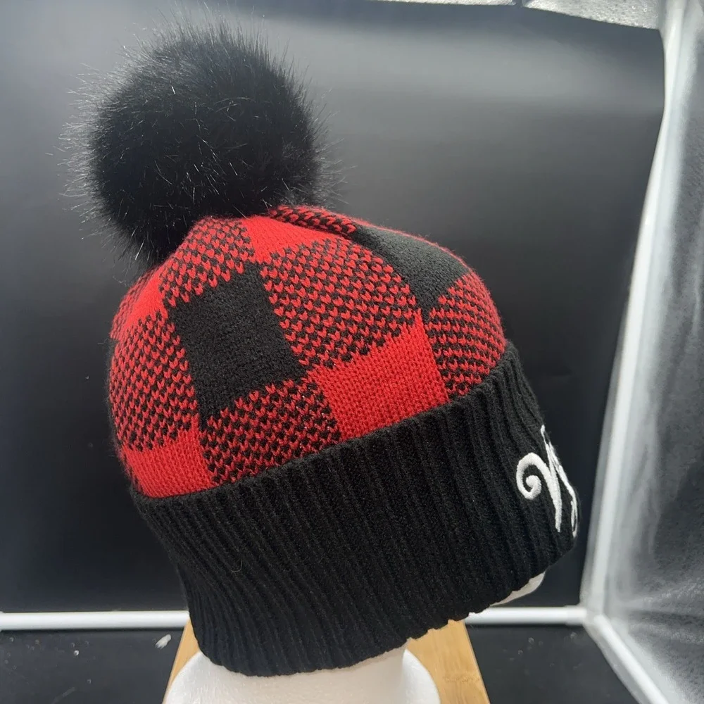 Victoria's Secret Winter Jacquard Pom Pom Beanie Hat Buffalo Plaid Red Black New